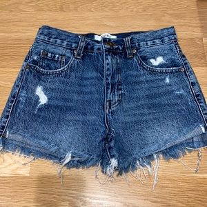 Pistola Distressed Shorts
